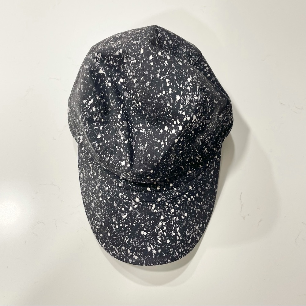 Lululemon Black & White Cap